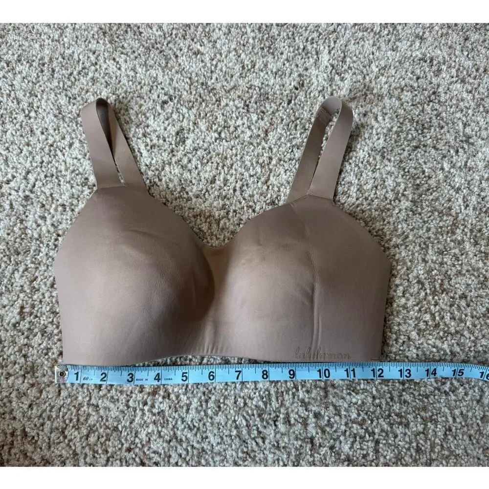 Lululemon Hold True Bra size 32 DD, Beige/Tan
